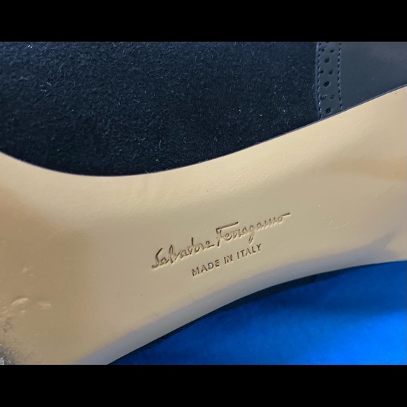 Ferragamo heels - Picture 5 of 6